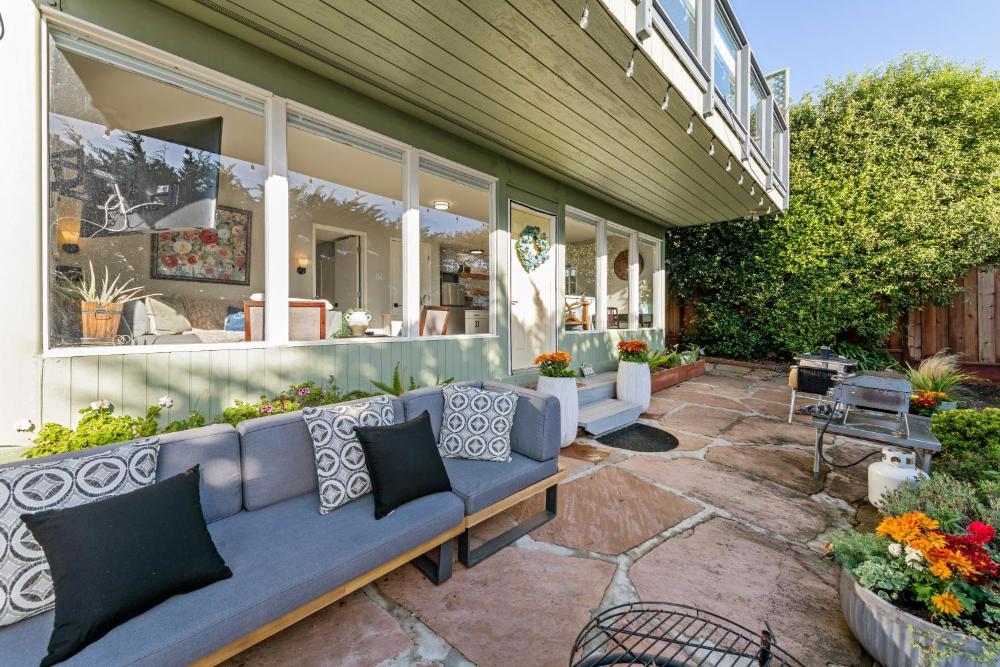 Luxury Spa Retreat Guest House with Ocean View
